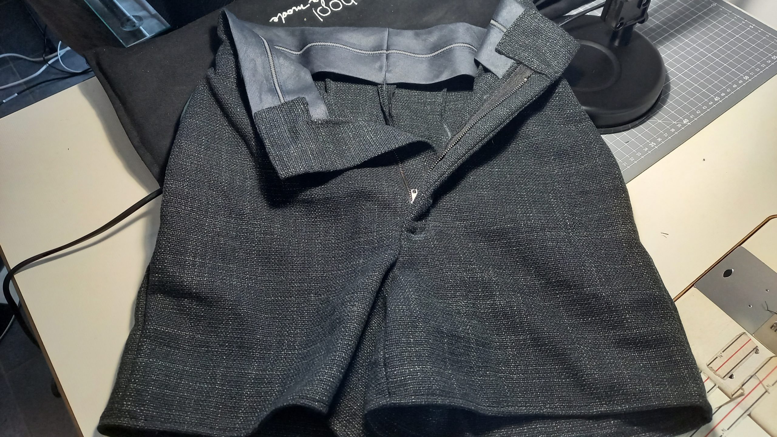 Short façon tailleur Morgane_DP de la taille 34 à 48 – Niveau intermédiaire – Image 6